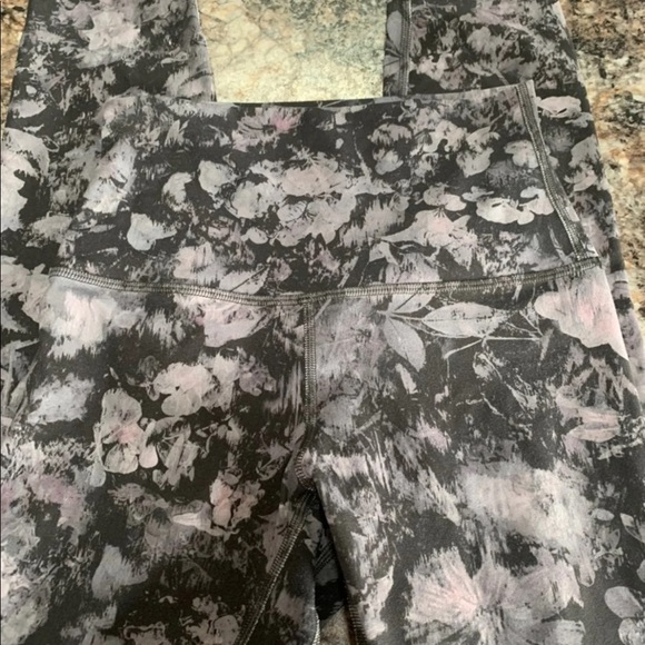 NWT lululemon align HR pant 28" - Picture 3 of 4